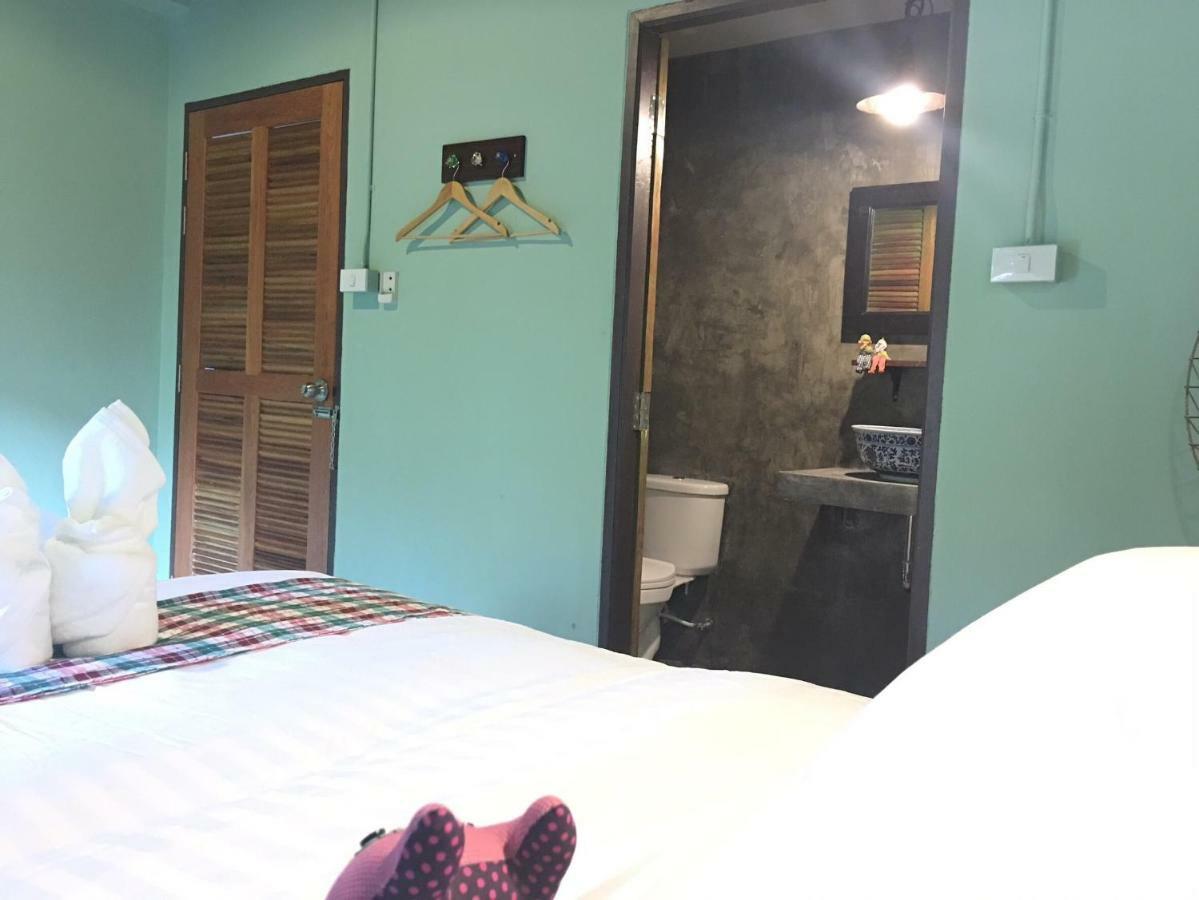 Talardkao Balcony Krabi Hostel Buitenkant foto